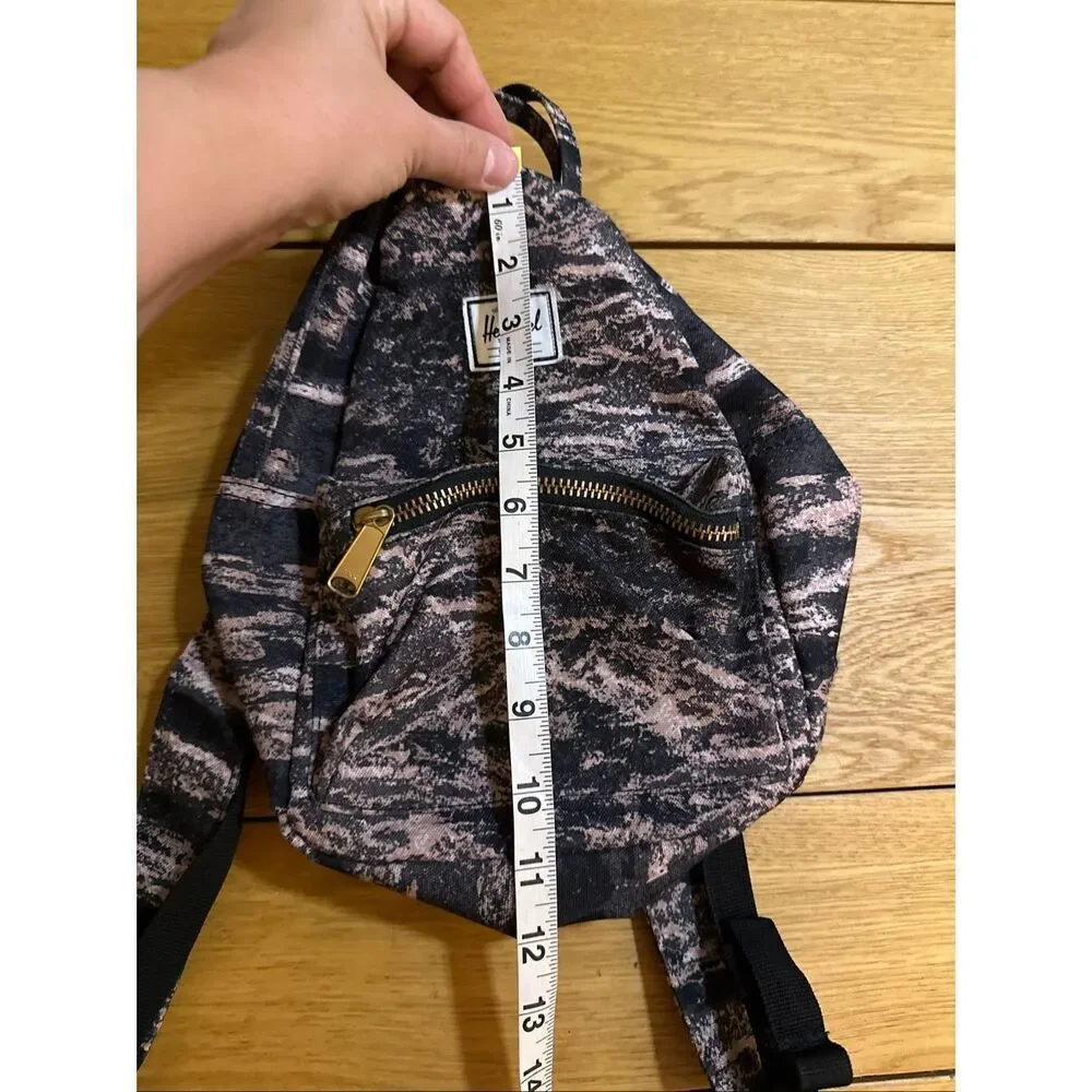 Herschel Supply Co. Nova Backpack patterned design